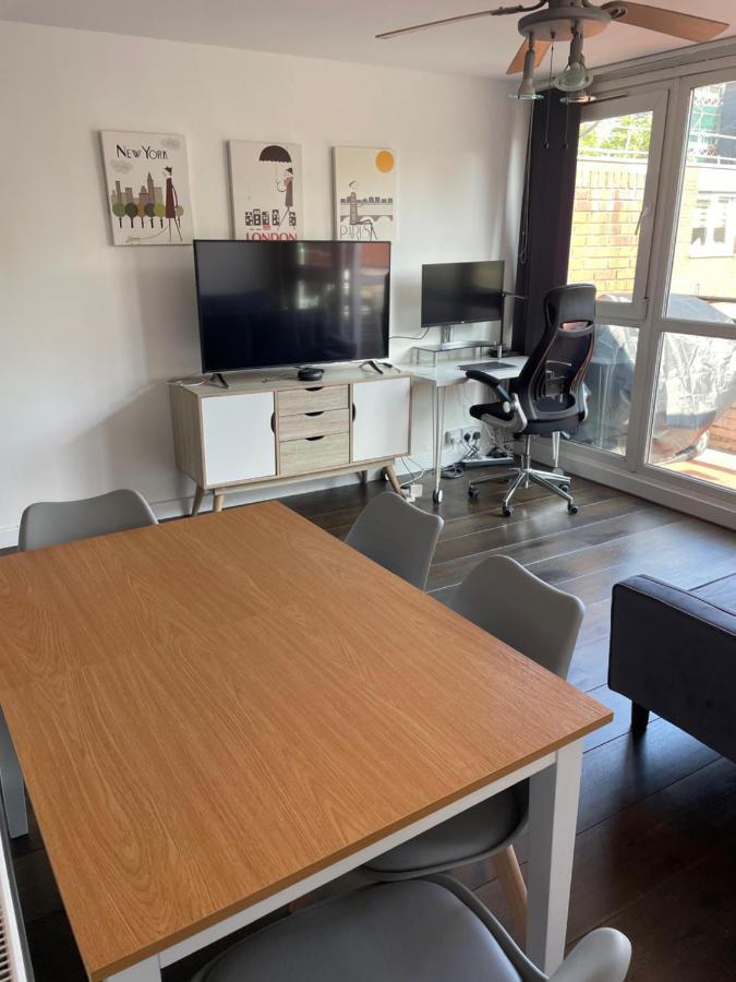 Lovely 2 Bedroom Flat In Central Лондон Экстерьер фото